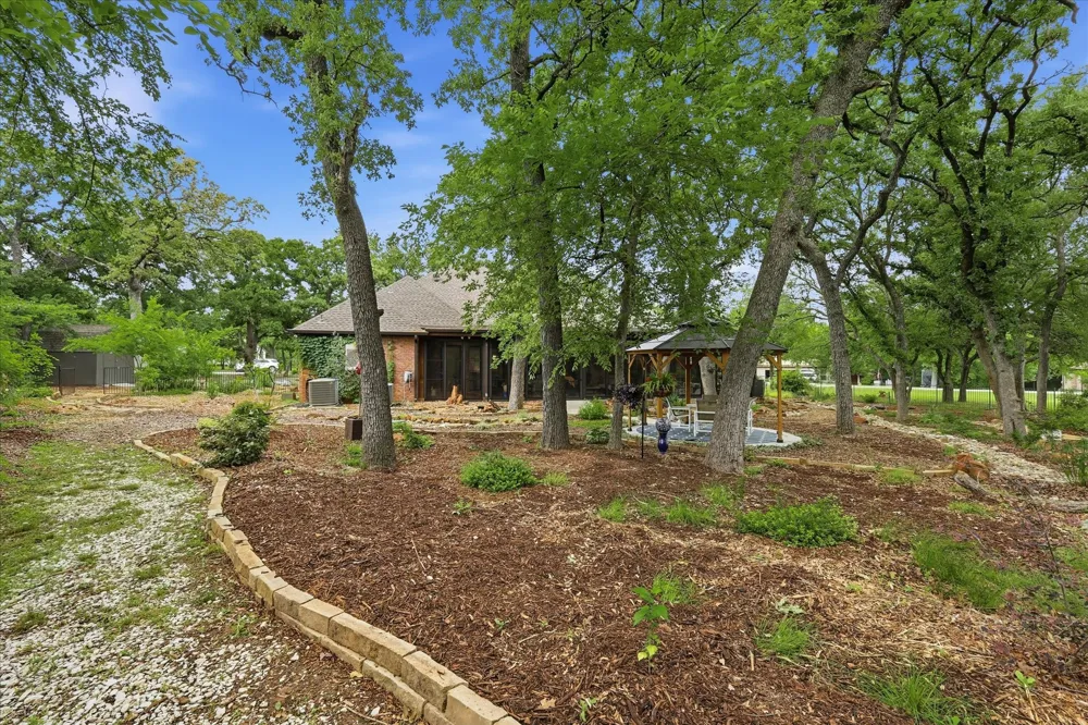 101 W Oak Shores Drive Cross Roads, TX 76227