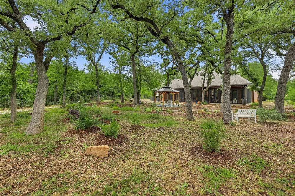 101 W Oak Shores Drive Cross Roads, TX 76227