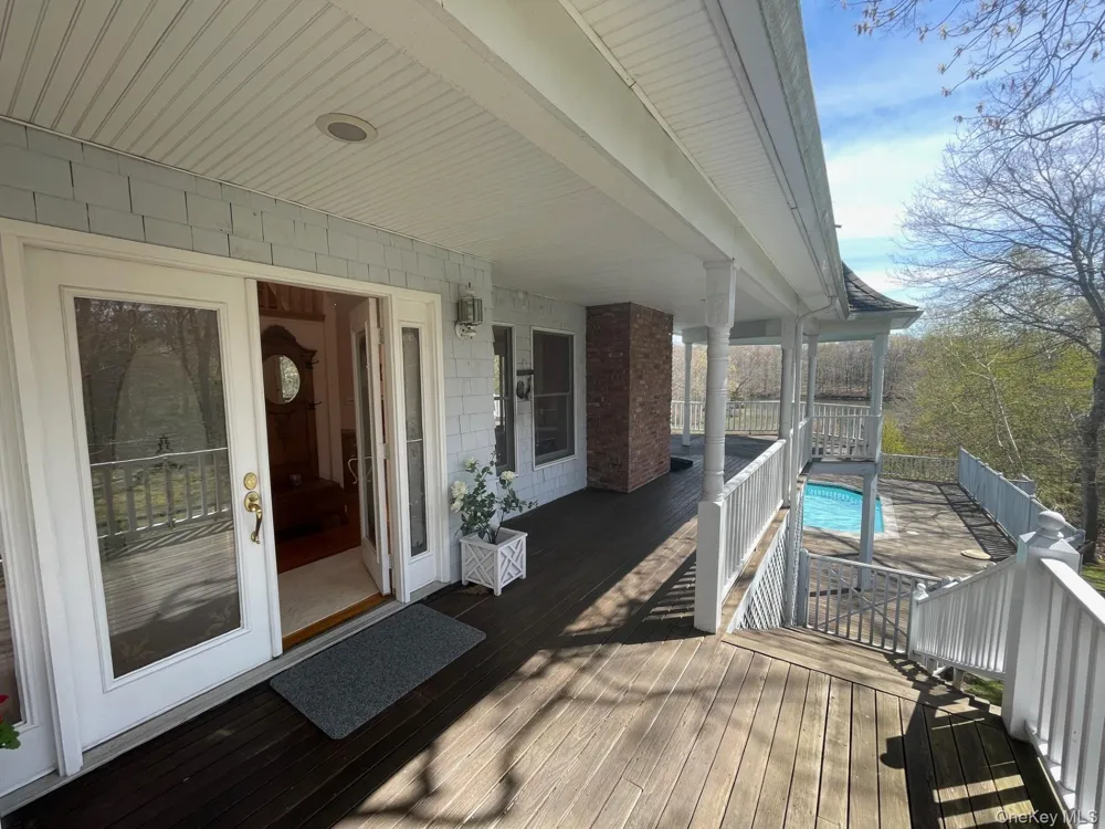 4 Irene Lane Shelter Island, NY 11964