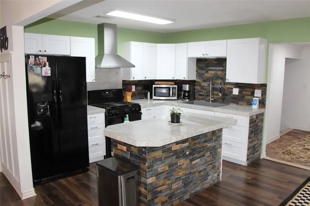 800 Griffin Road Albany, TX 76430