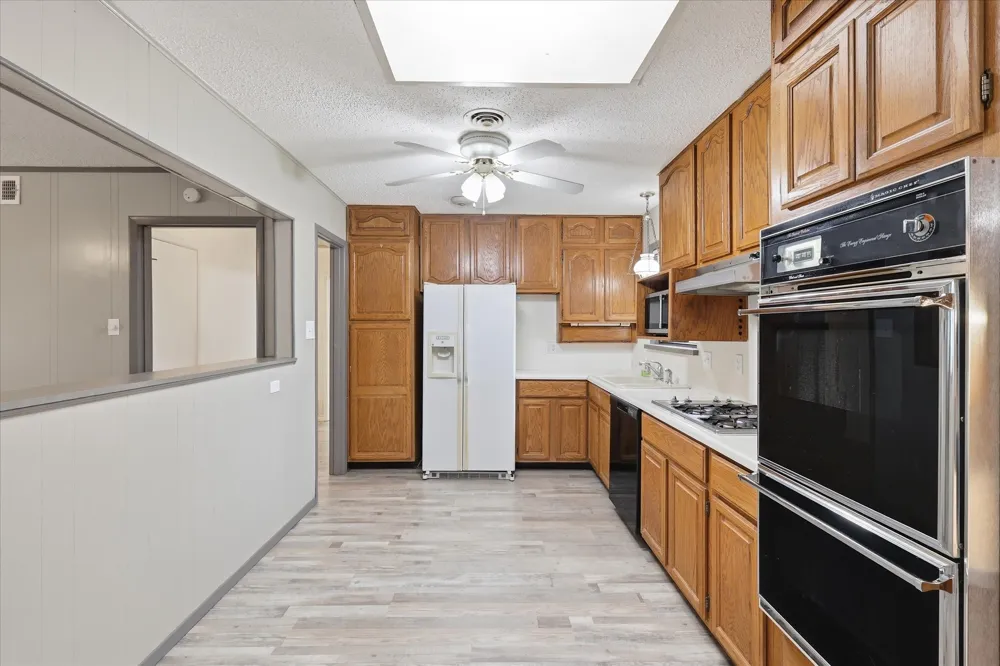 13649 Birchlawn Drive Farmers Branch, TX 75234