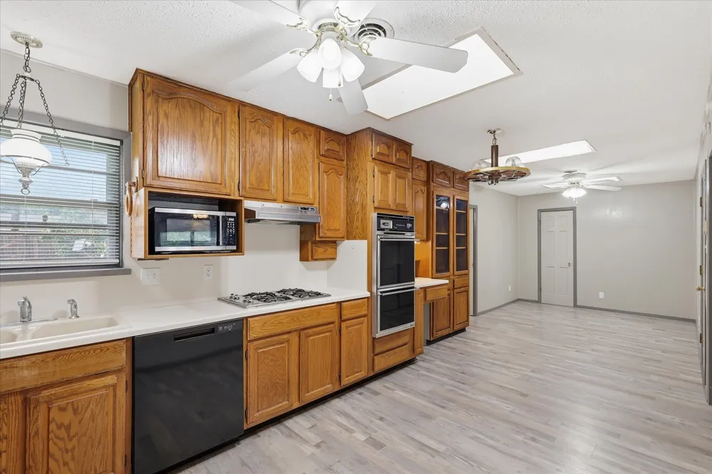13649 Birchlawn Drive Farmers Branch, TX 75234
