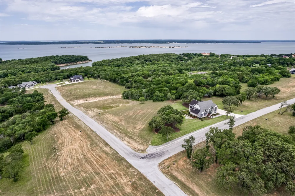 481 Meadow Lane Pottsboro, TX 75076