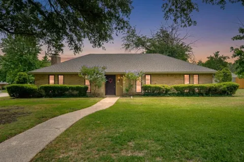 116 Greenway Street