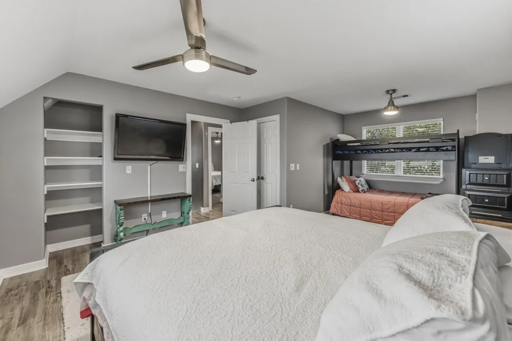 121 Panther Onalaska, TX 77360