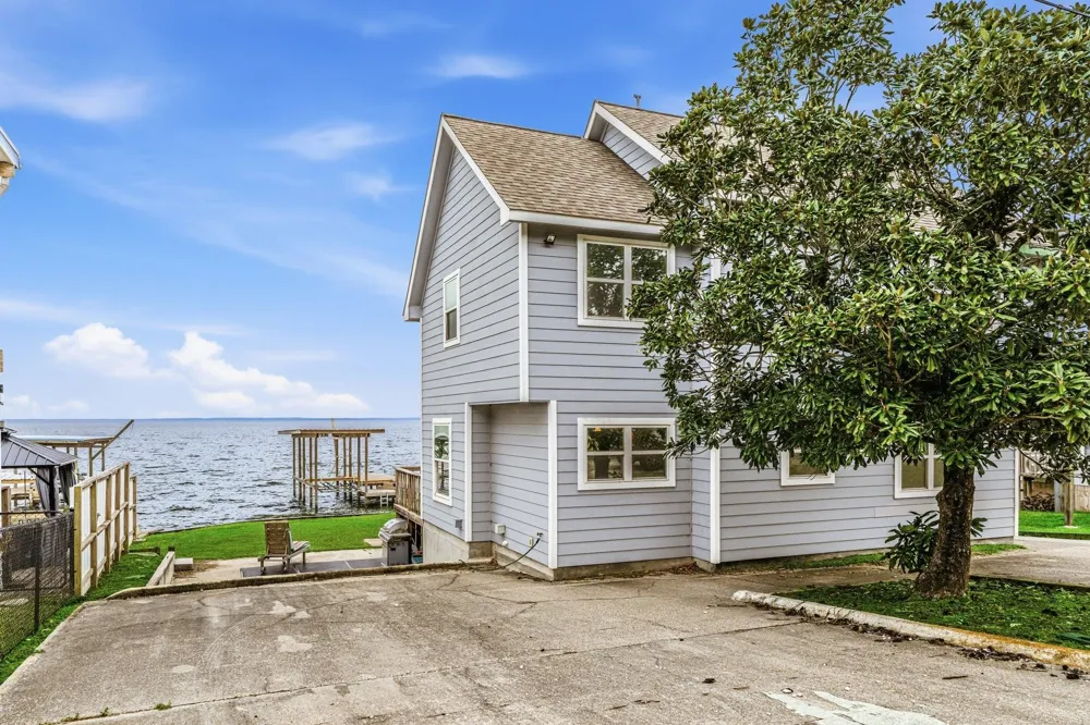 121 Panther Onalaska, TX 77360