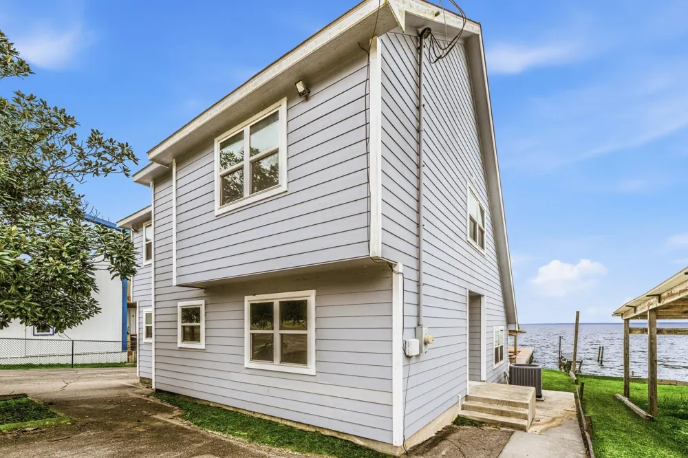 121 Panther Onalaska, TX 77360