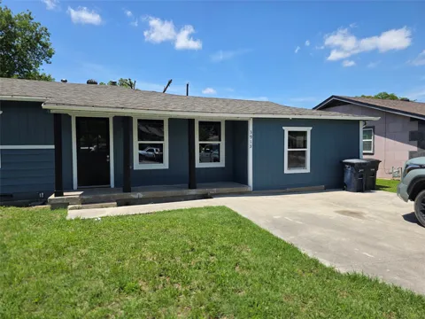 3913 Schwartz Avenue