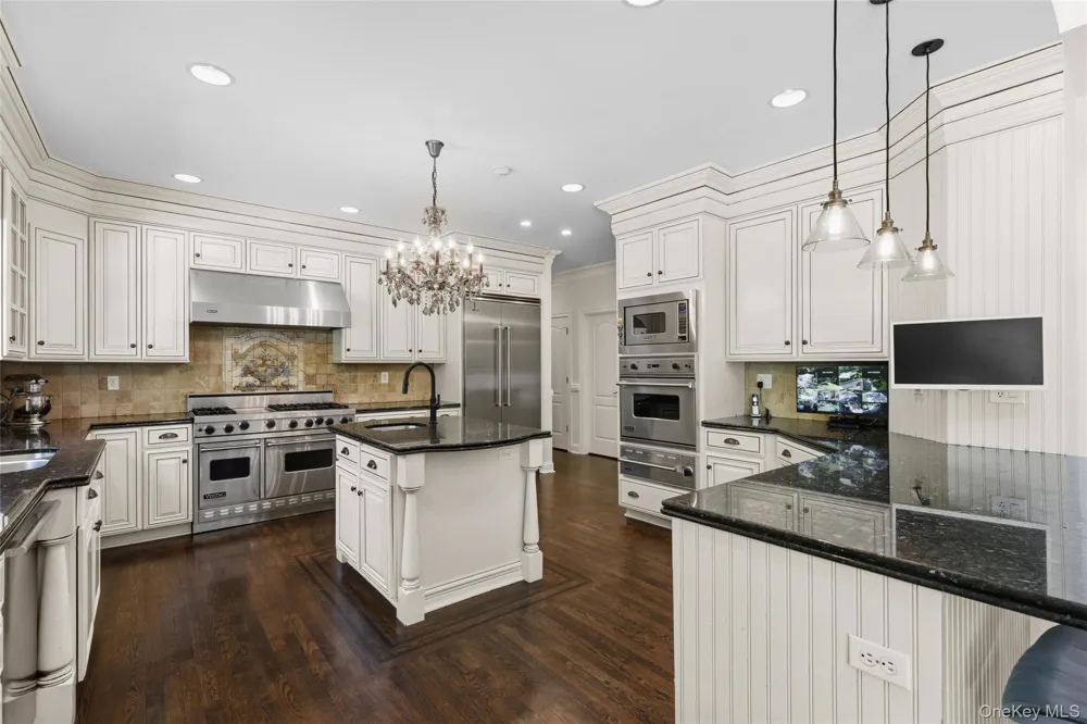 10 Hopes Farm Lane Bedford, NY 10506