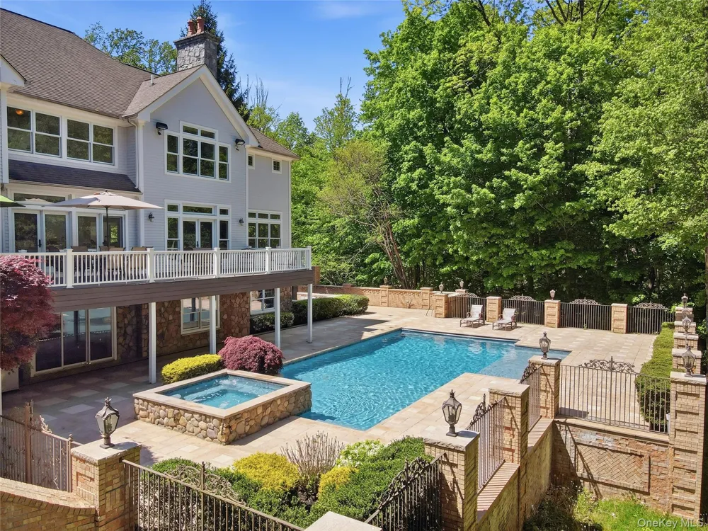 10 Hopes Farm Lane Bedford, NY 10506