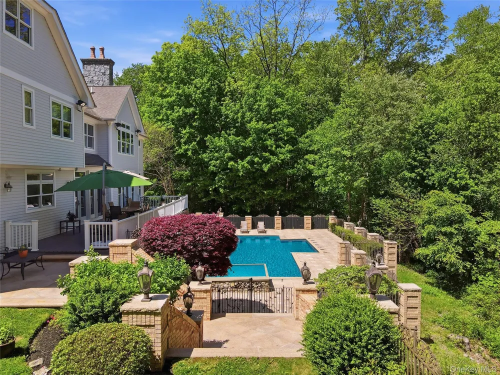 10 Hopes Farm Lane Bedford, NY 10506
