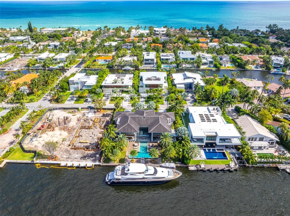385 Centre Is Golden Beach, FL 33160