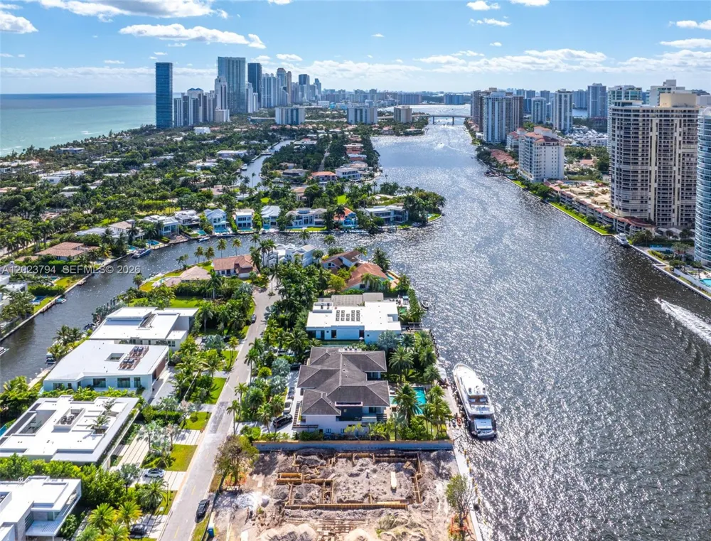 385 Centre Is Golden Beach, FL 33160