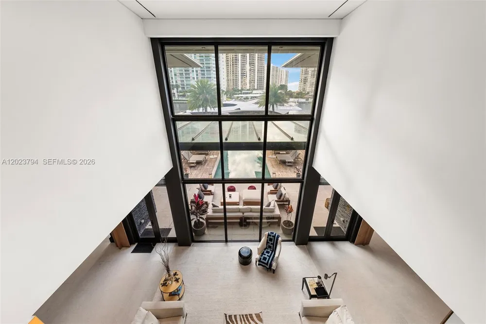 385 Centre Is Golden Beach, FL 33160