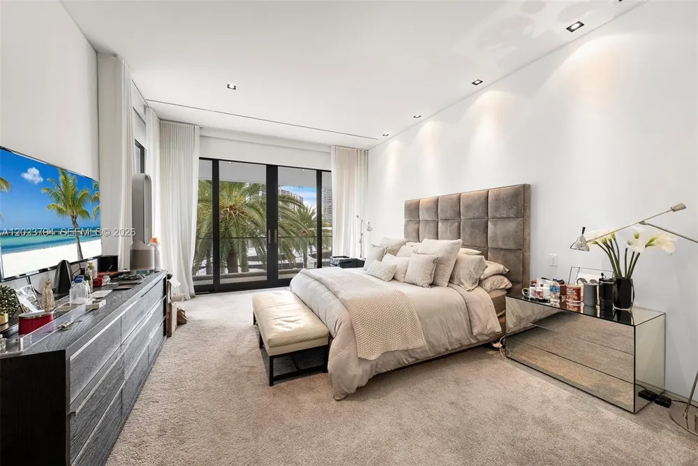385 Centre Is Golden Beach, FL 33160