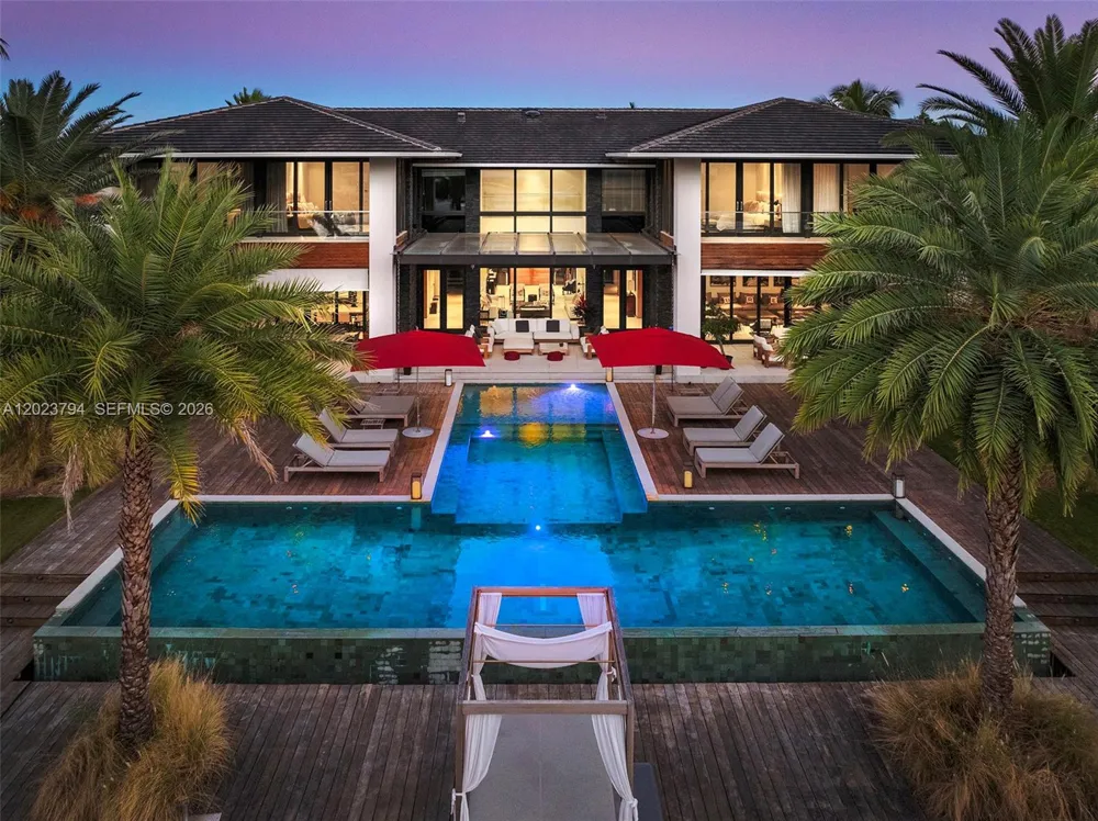 385 Centre Is Golden Beach, FL 33160