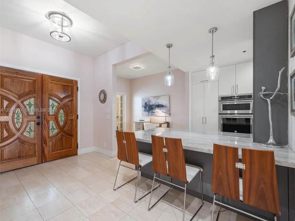 2425 Fisher Island Dr #5205 Miami Beach, FL 33109