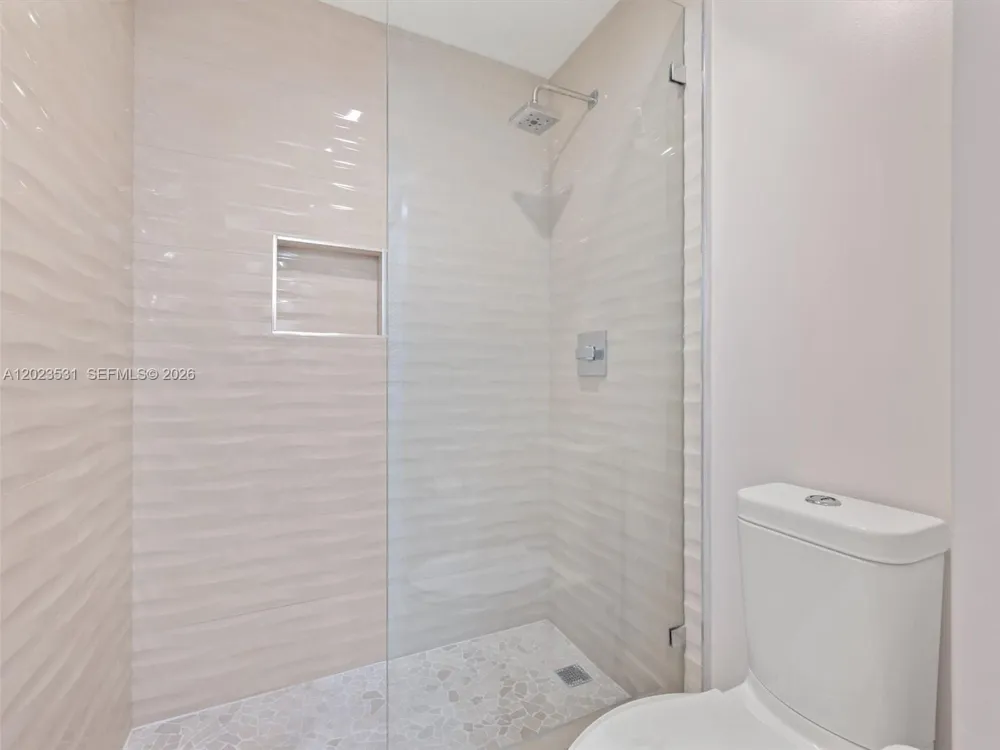 2425 Fisher Island Dr #5205 Miami Beach, FL 33109