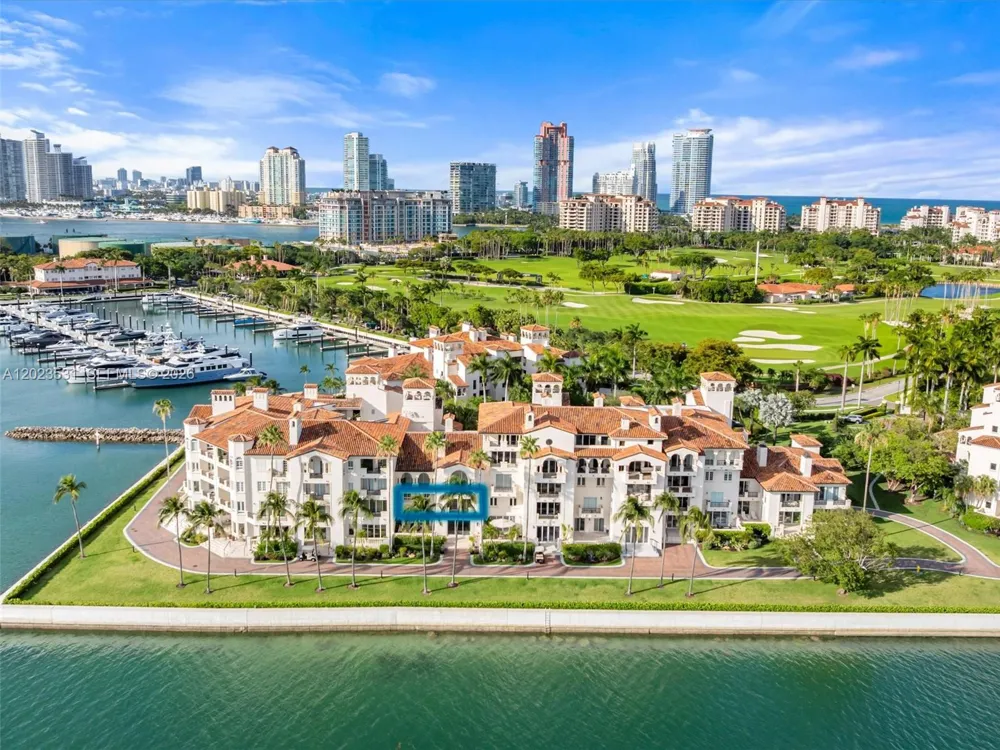 2425 Fisher Island Dr #5205 Miami Beach, FL 33109