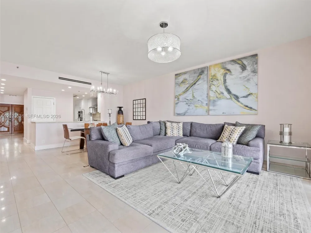 2425 Fisher Island Dr #5205 Miami Beach, FL 33109