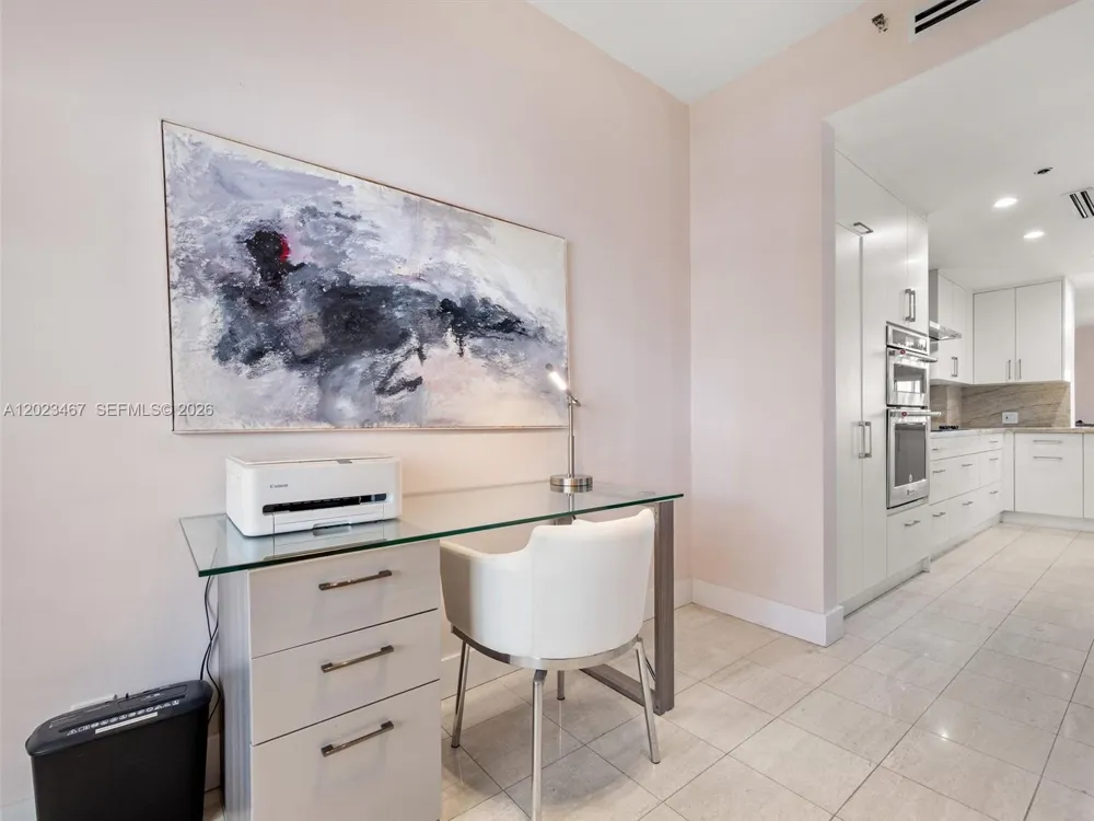 2425 Fisher Island Dr #5205 Miami Beach, FL 33109