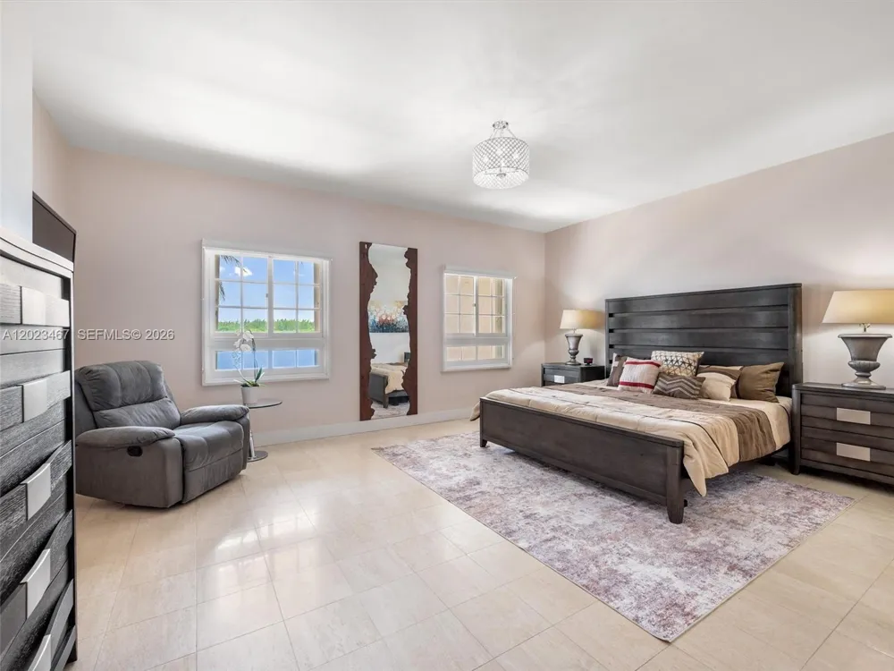 2425 Fisher Island Dr #5205 Miami Beach, FL 33109