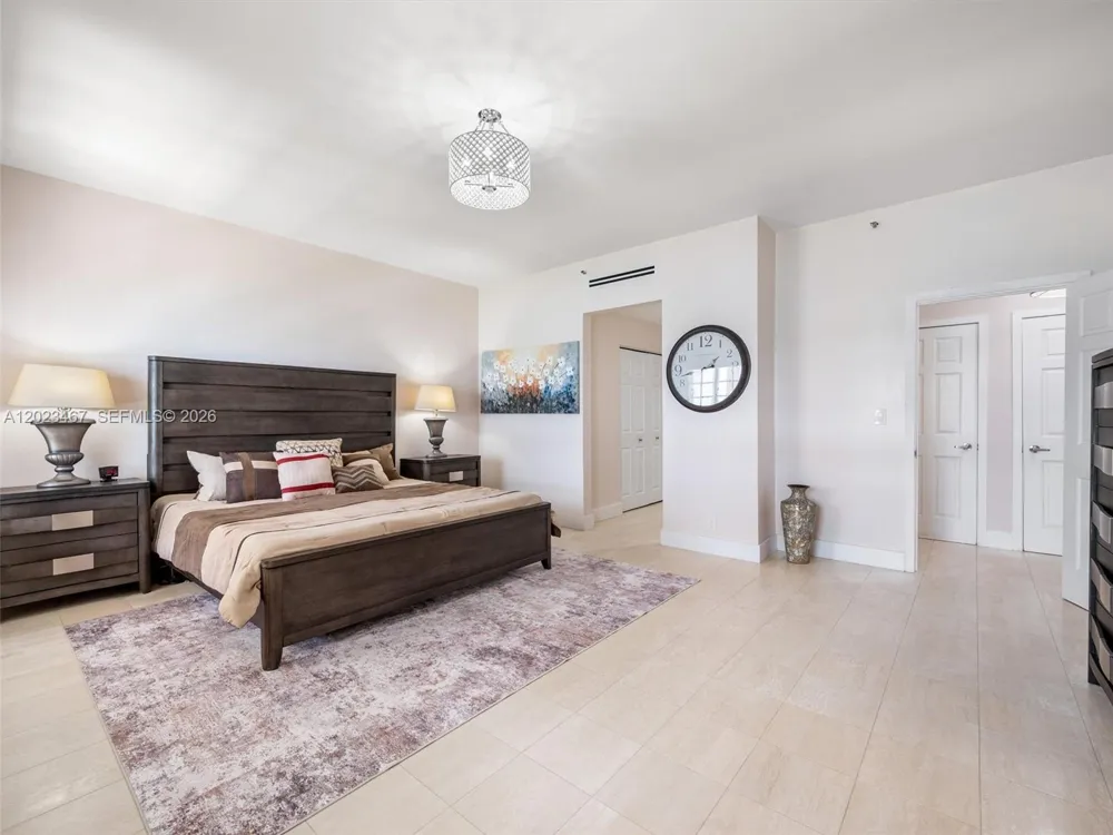 2425 Fisher Island Dr #5205 Miami Beach, FL 33109