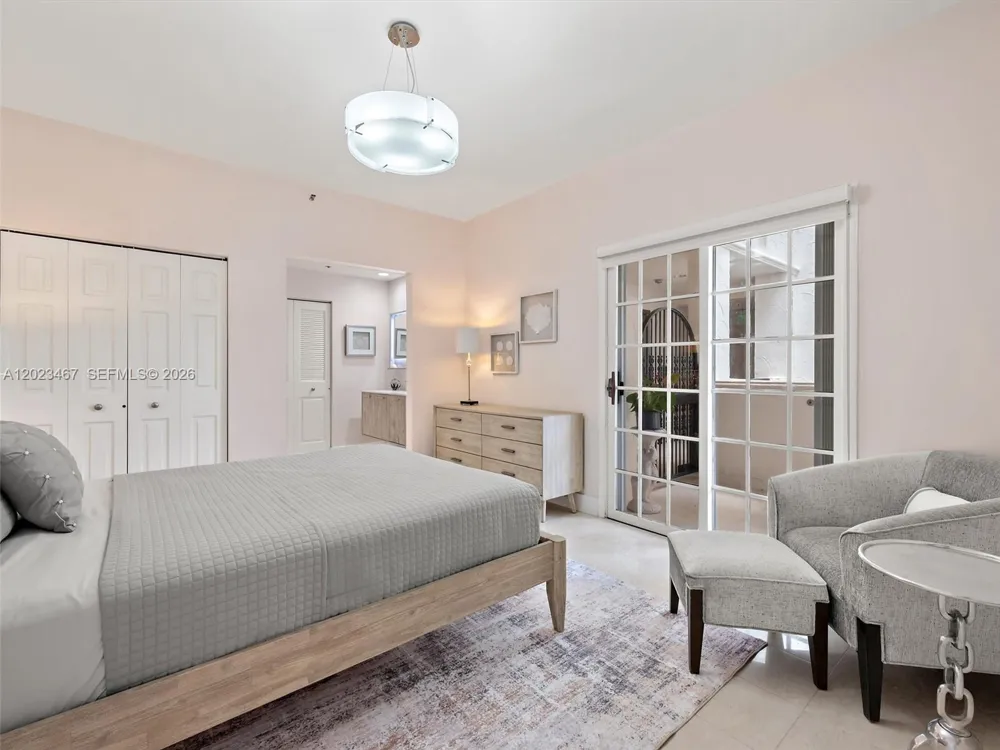 2425 Fisher Island Dr #5205 Miami Beach, FL 33109