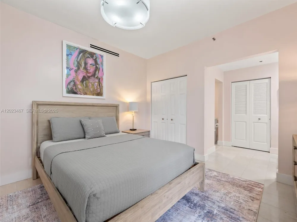 2425 Fisher Island Dr #5205 Miami Beach, FL 33109