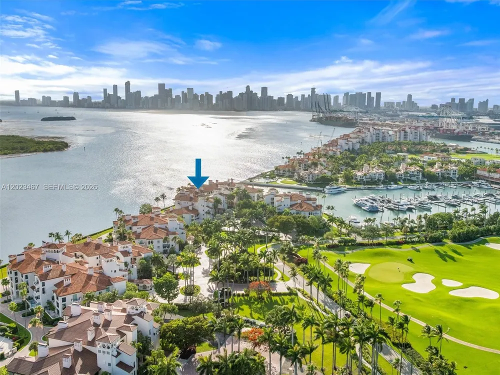2425 Fisher Island Dr #5205 Miami Beach, FL 33109