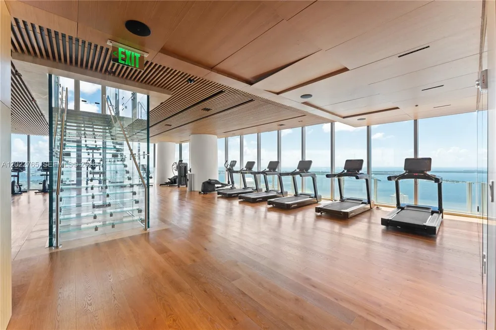 300 Biscayne Blvd Way #1802 Miami, FL 33131