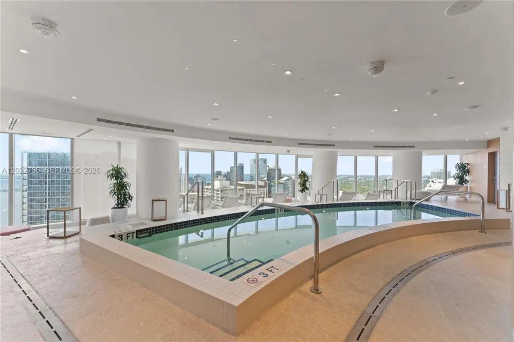 300 Biscayne Blvd Way #1802 Miami, FL 33131