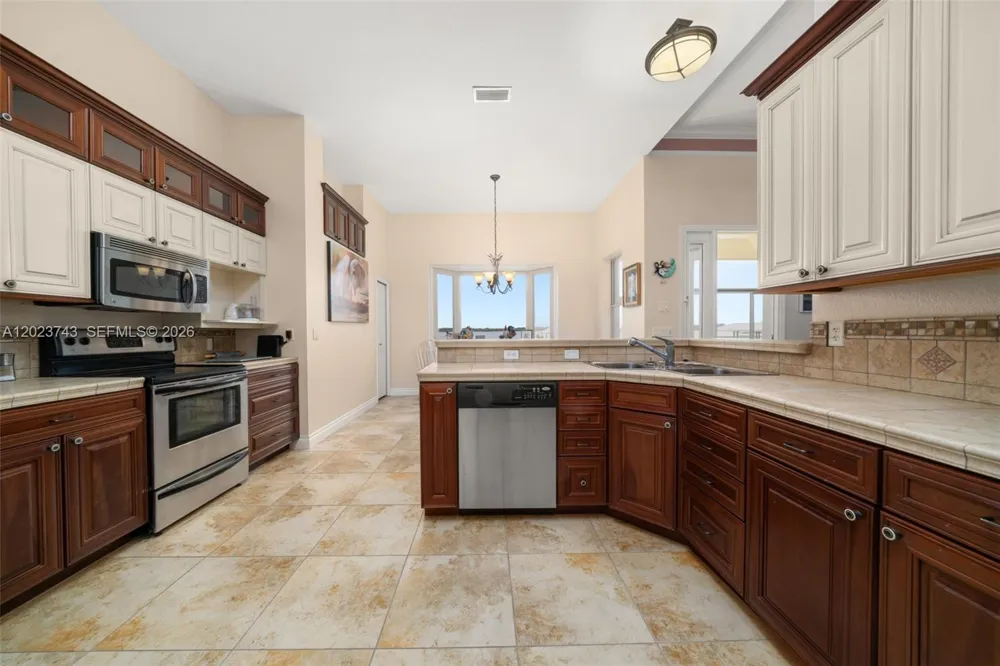 9526 Kingfisher PL Sebring, FL 33875