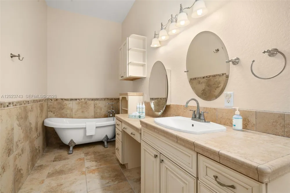 9526 Kingfisher PL Sebring, FL 33875