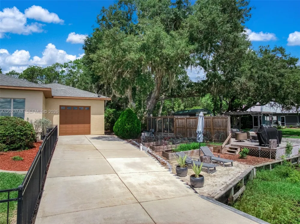 9526 Kingfisher PL Sebring, FL 33875