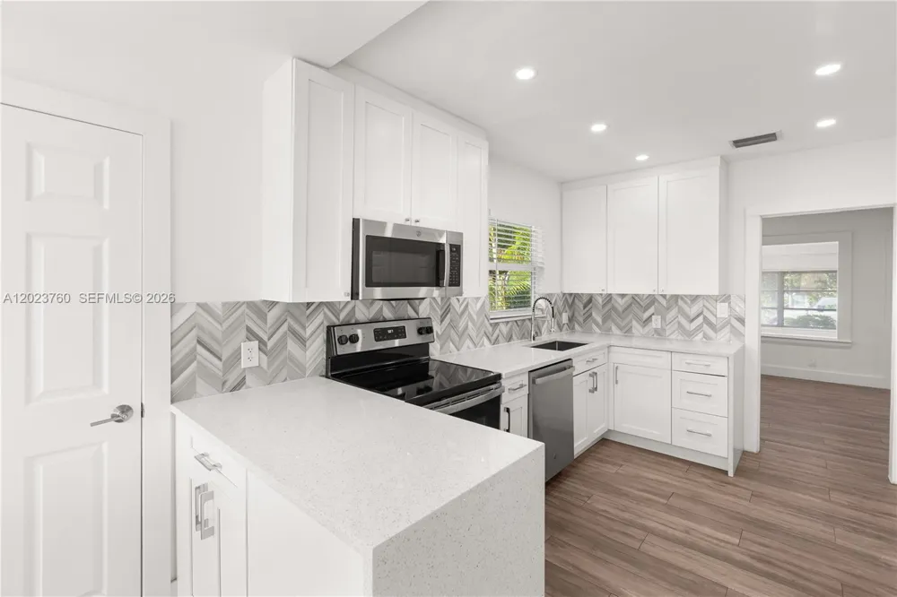 900 Tangier St Coral Gables, FL 33134