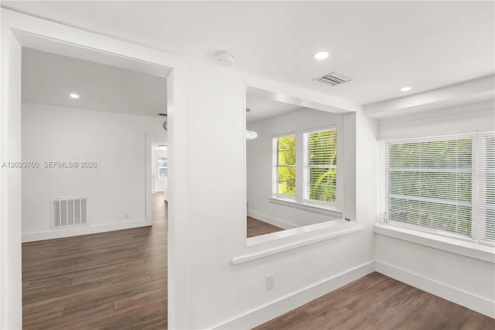 900 Tangier St Coral Gables, FL 33134