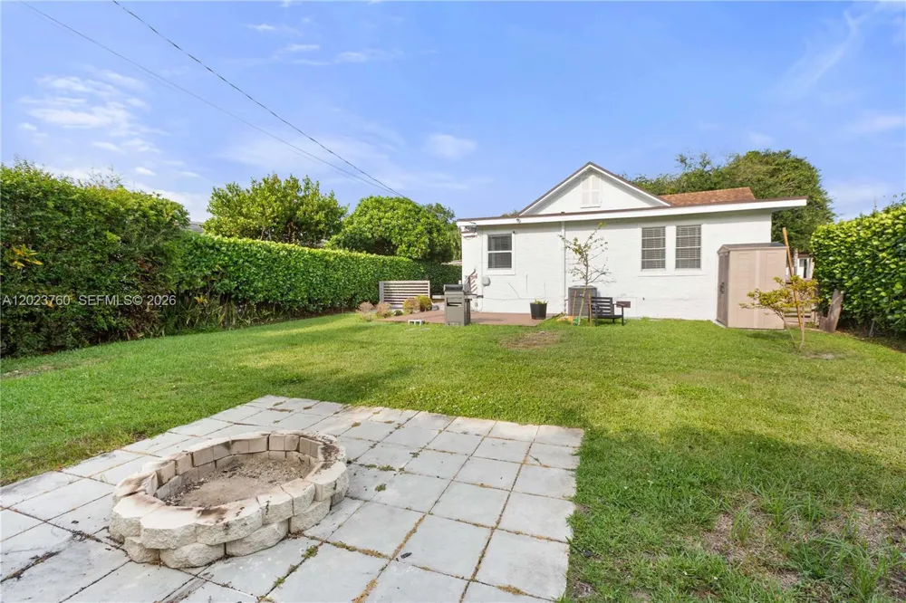 900 Tangier St Coral Gables, FL 33134