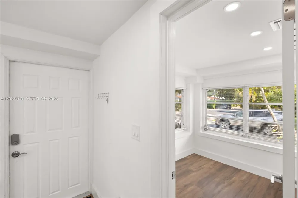 900 Tangier St Coral Gables, FL 33134