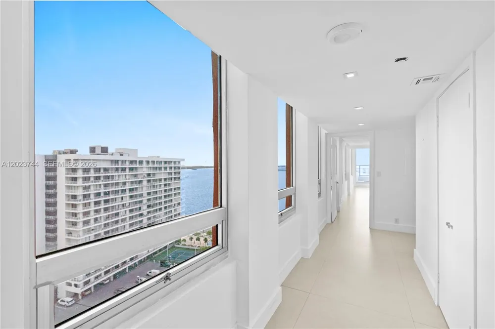 1541 Brickell Ave #C1607 Miami, FL 33129
