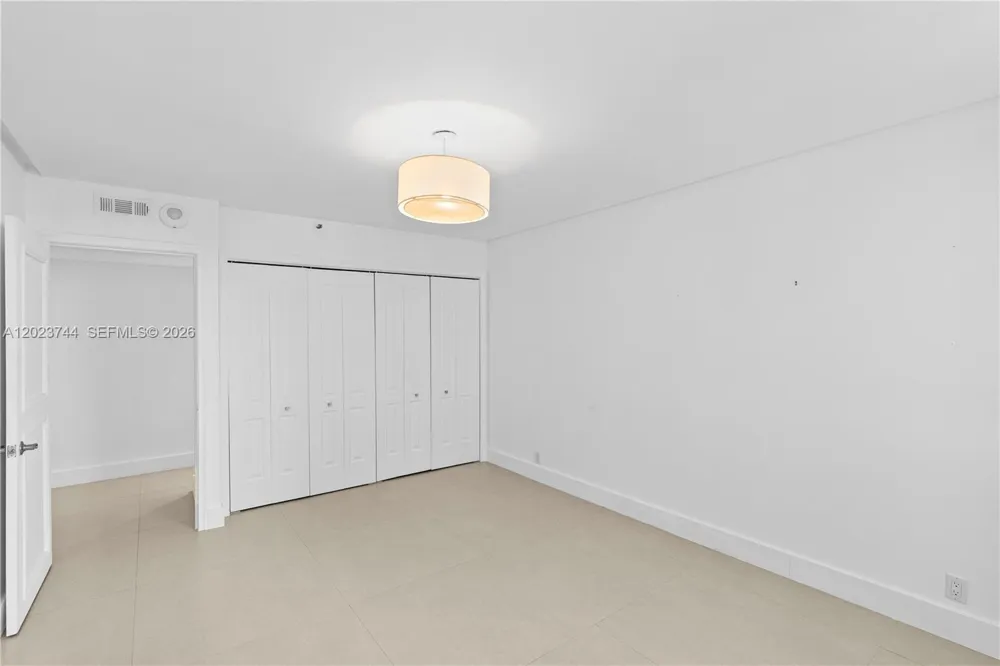 1541 Brickell Ave #C1607 Miami, FL 33129
