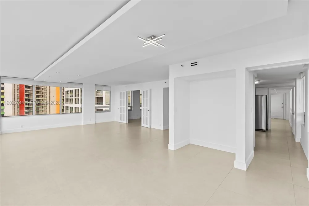 1541 Brickell Ave #C1607 Miami, FL 33129