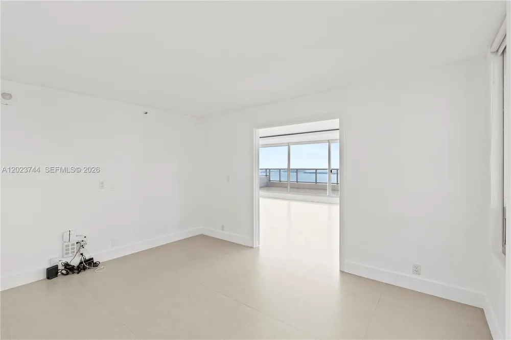 1541 Brickell Ave #C1607 Miami, FL 33129