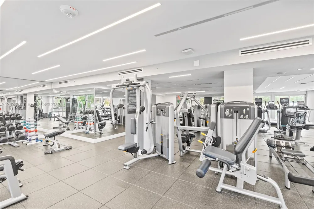 1541 Brickell Ave #C1607 Miami, FL 33129