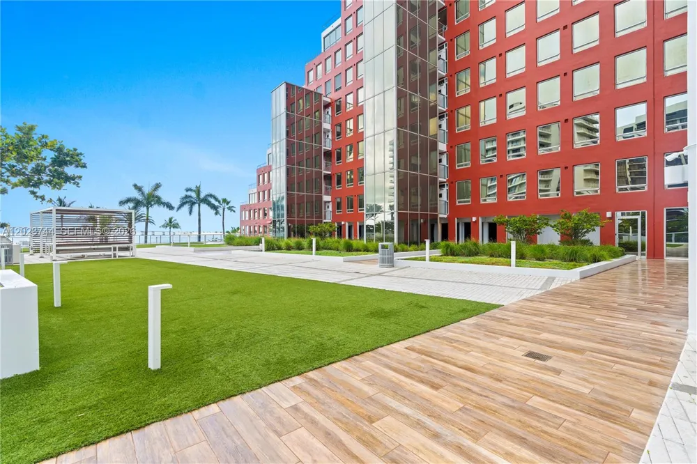 1541 Brickell Ave #C1607 Miami, FL 33129