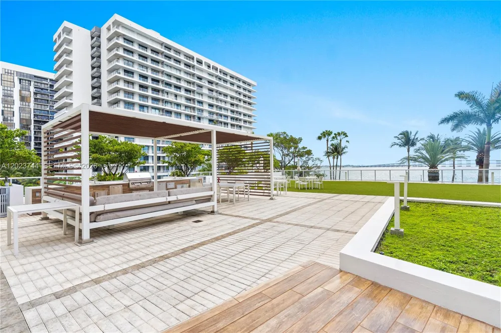 1541 Brickell Ave #C1607 Miami, FL 33129