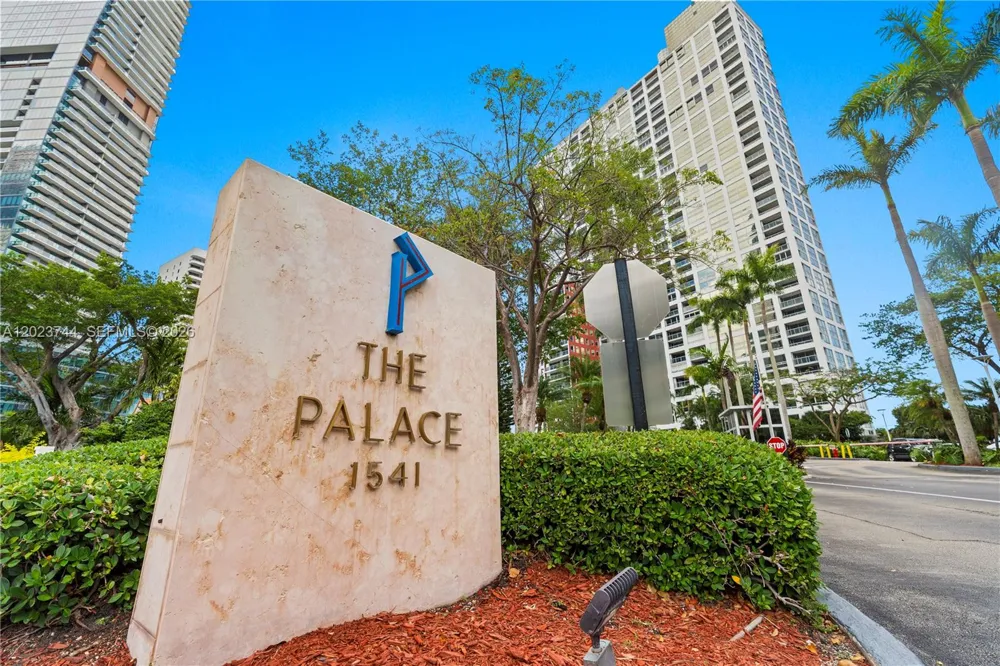 1541 Brickell Ave #C1607 Miami, FL 33129