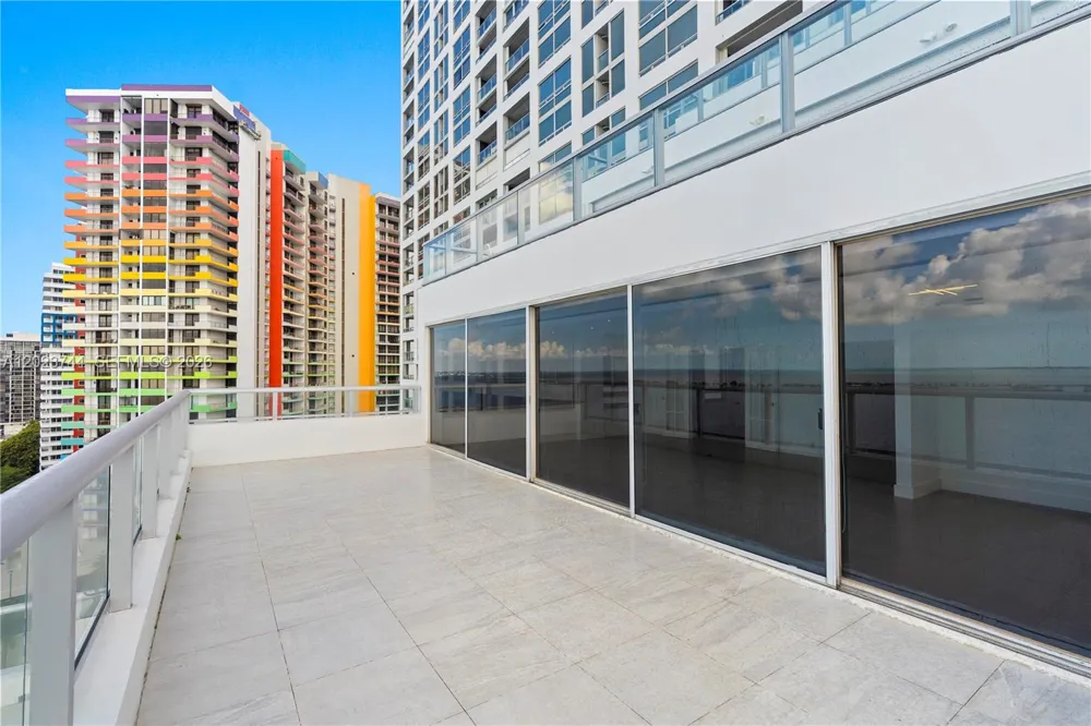 1541 Brickell Ave #C1607 Miami, FL 33129