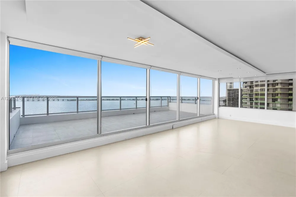 1541 Brickell Ave #C1607 Miami, FL 33129