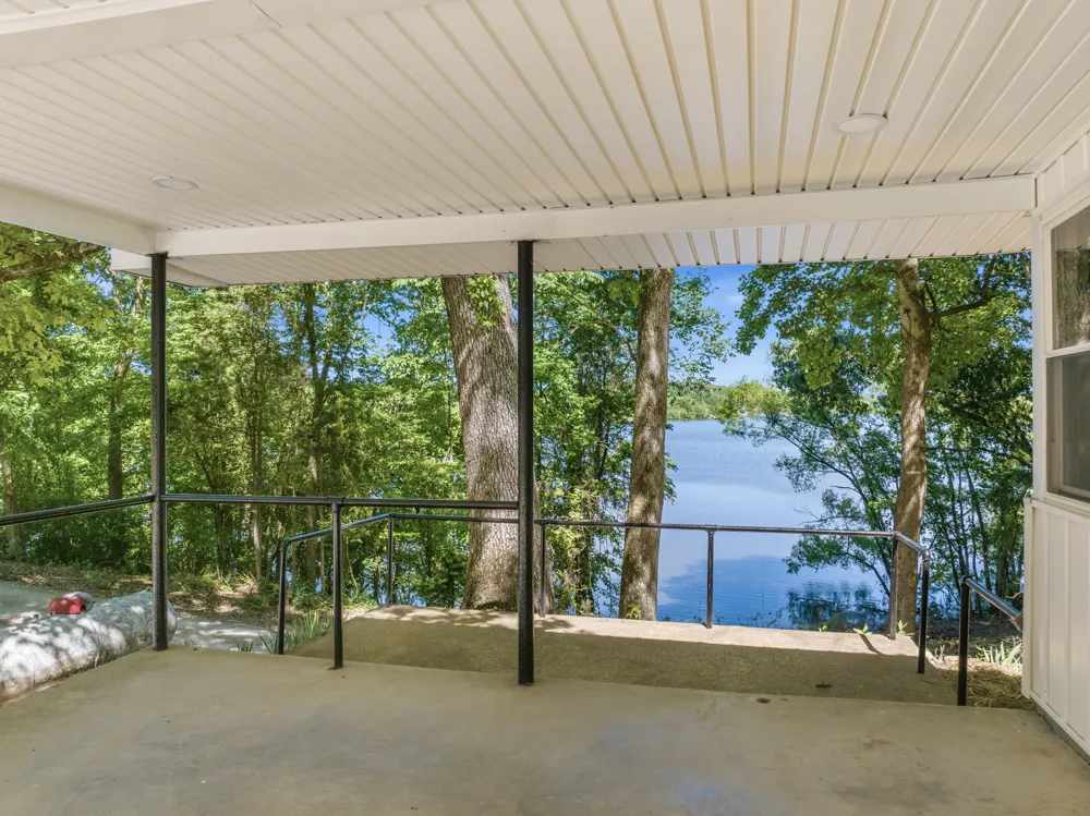 549 Little Jackson Ln Parsons, TN 38363
